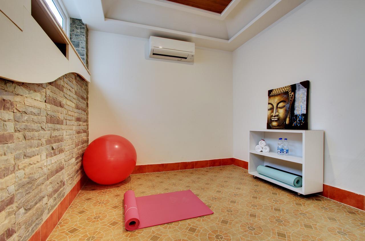 White Castle Boutique Apartment Hotel Bangalore Exteriör bild