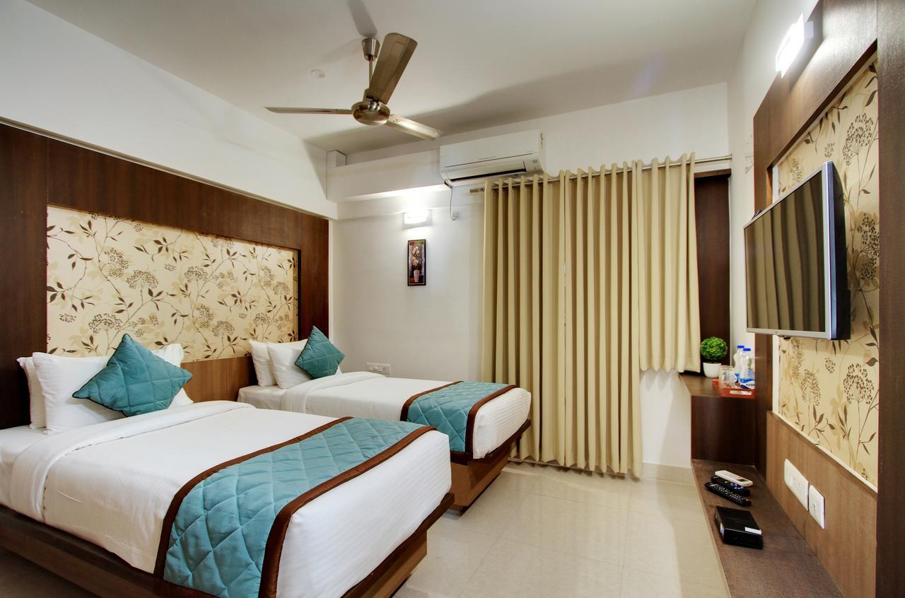 White Castle Boutique Apartment Hotel Bangalore Exteriör bild