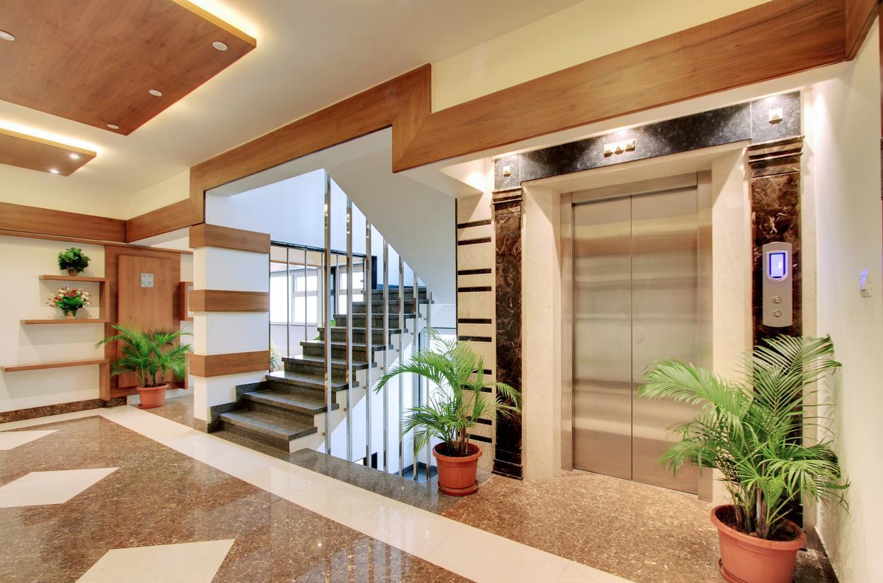White Castle Boutique Apartment Hotel Bangalore Exteriör bild